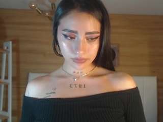 mia-ponce-a Live Webcam on CamSoda