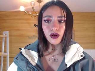 mia-ponce-a Live Webcam on CamSoda