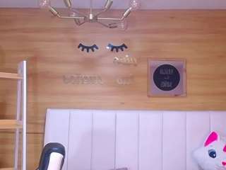 mia-ponce-a webcam