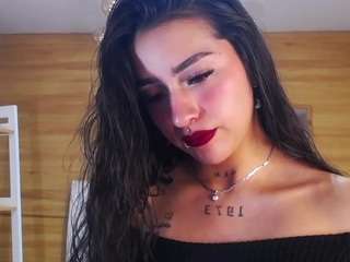 mia-ponce-a Live Webcam on CamSoda