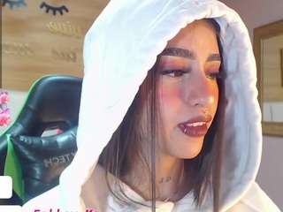  mia-ponce-a chat room