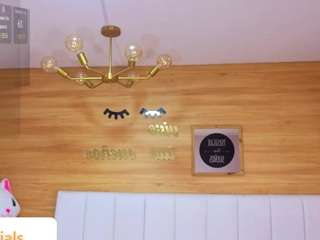 mia-ponce-a, female webcam model,  years old, on live webcam