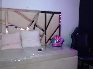 mia-ponce-a's Live Sex Cam Show