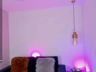 Paris-Miller's Live Sex Cam Show