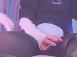 AsukaLangleysoryu's Live Sex Cam Show