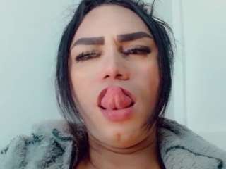 dayana-dias1 webcam model