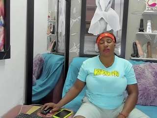 karenbis Live Webcam on CamSoda