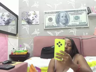 KarenBis's Live Sex Cam Show
