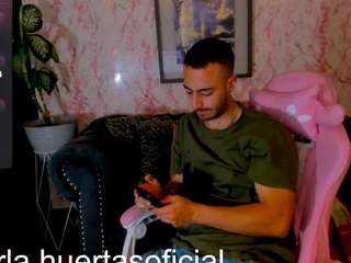 lucass-22 Live Webcam on CamSoda