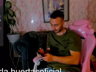 Lucass-22's Live Sex Cam Show