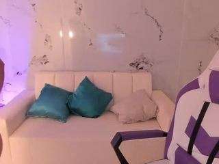 Lucy_Strong