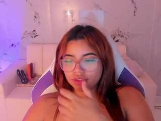 Lucy_Strong