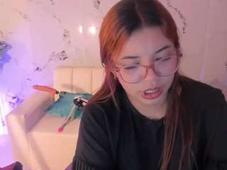 Lucy_Strong
