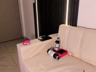 Live Sex Chat with enjoy (@scarlett-enjoy1)