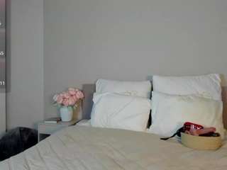 Live cam show with WetPrincessZelda