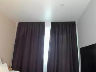 WetPrincessZelda's Live Sex Cam Show