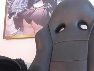 zoe-winter's CamSoda show and profile