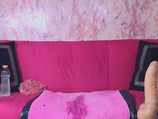 charlottebrad Live Webcam on CamSoda