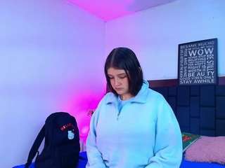 kryssttalll's CamSoda show and profile