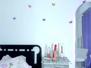 princess-michel18's Live Sex Cam Show