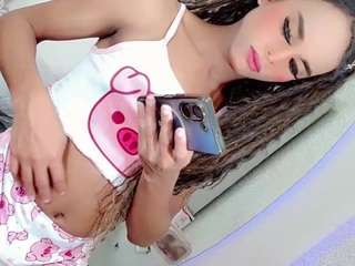 shaantalmiillan Live Webcam on CamSoda