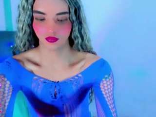 shaantalmiillan's CamSoda show and profile