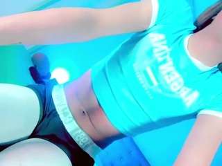 Shaantalmiillan's cam show statistics and live stream