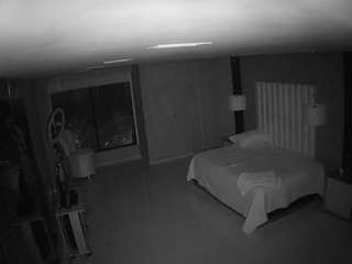 voyeurcam-casa-salsa-bedroom-14
