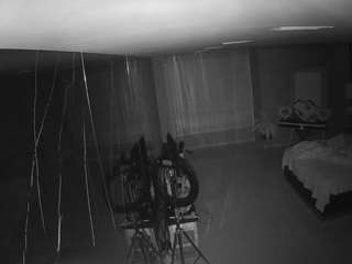 voyeurcam-casa-salsa-bedroom-14 camsoda
