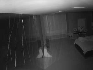 voyeurcam-casa-salsa-bedroom-14 camsoda