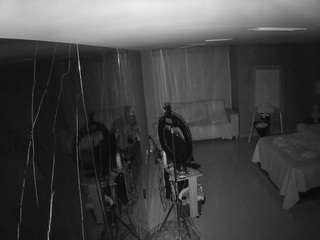 voyeurcam-casa-salsa-bedroom-14