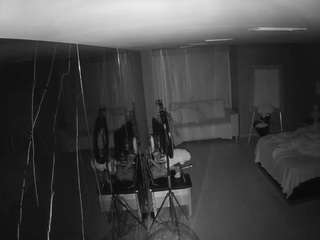 voyeurcam-casa-salsa-bedroom-14