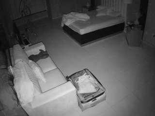 voyeurcam-casa-salsa-bedroom-14