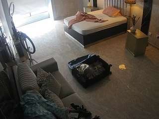 voyeurcam-casa-salsa-bedroom-14 camsoda