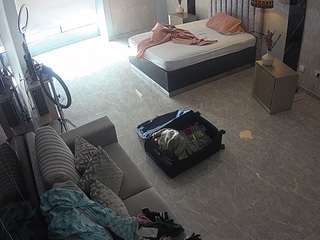 voyeurcam-casa-salsa-bedroom-14