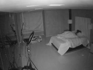 voyeurcam-casa-salsa-bedroom-14