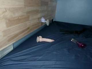 whiteboinotable's CamSoda show and profile