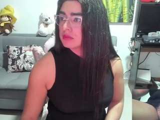 khalifagold's CamSoda show and profile