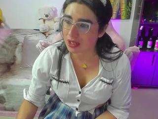 le modèle khalifagold est en webcam porno dans un show sur le site camsoda, il possède les tags suivants: anal toys,average,black hair,brown eyes,dirty talk,drinking,middle aged,no smoking,orgasm,tattoos,big tits,hd