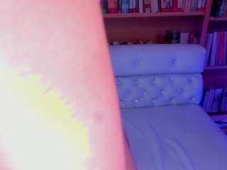 Acest model este live acum. sweetapril222