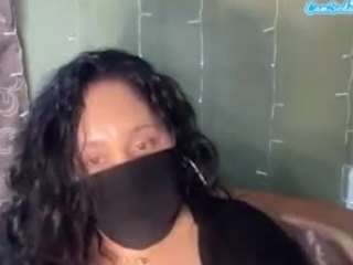 thickfreakylatina webcam