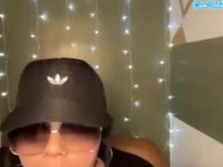 thickfreakylatin... Live Webcam on CamSoda