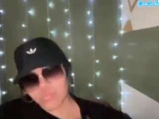 thickfreakylatina webcam