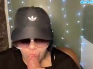 thickfreakylatina webcam