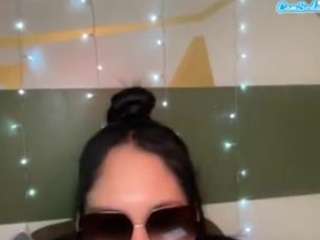 thickfreakylatin... Live Webcam on CamSoda