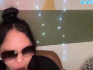 thickfreakylatina webcam