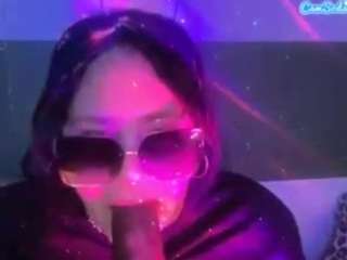 thickfreakylatina webcam