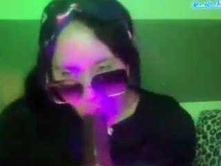 Live webcam model thickfreakylatina on Soda Cams