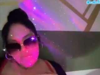 thickfreakylatina webcam