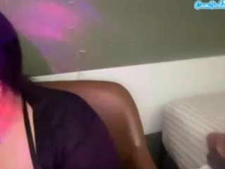 thickfreakylatina webcam